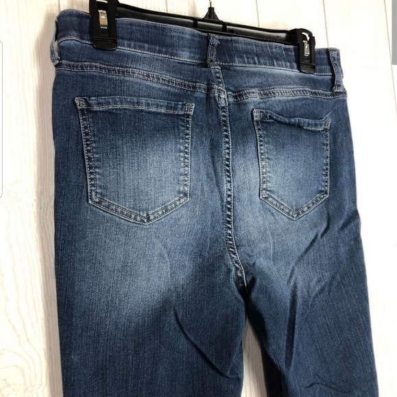 Torrid Sky High Skinny Jean Premium Stretch Medium - Picture 5 of 10